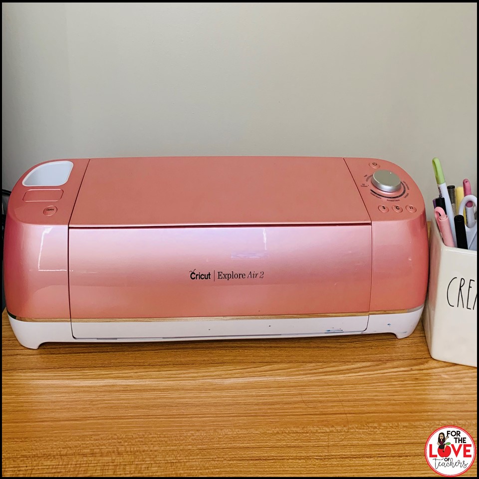 7 Things You Need to Create the perfect Cricut workspace for your Cricut  Explore Air 2